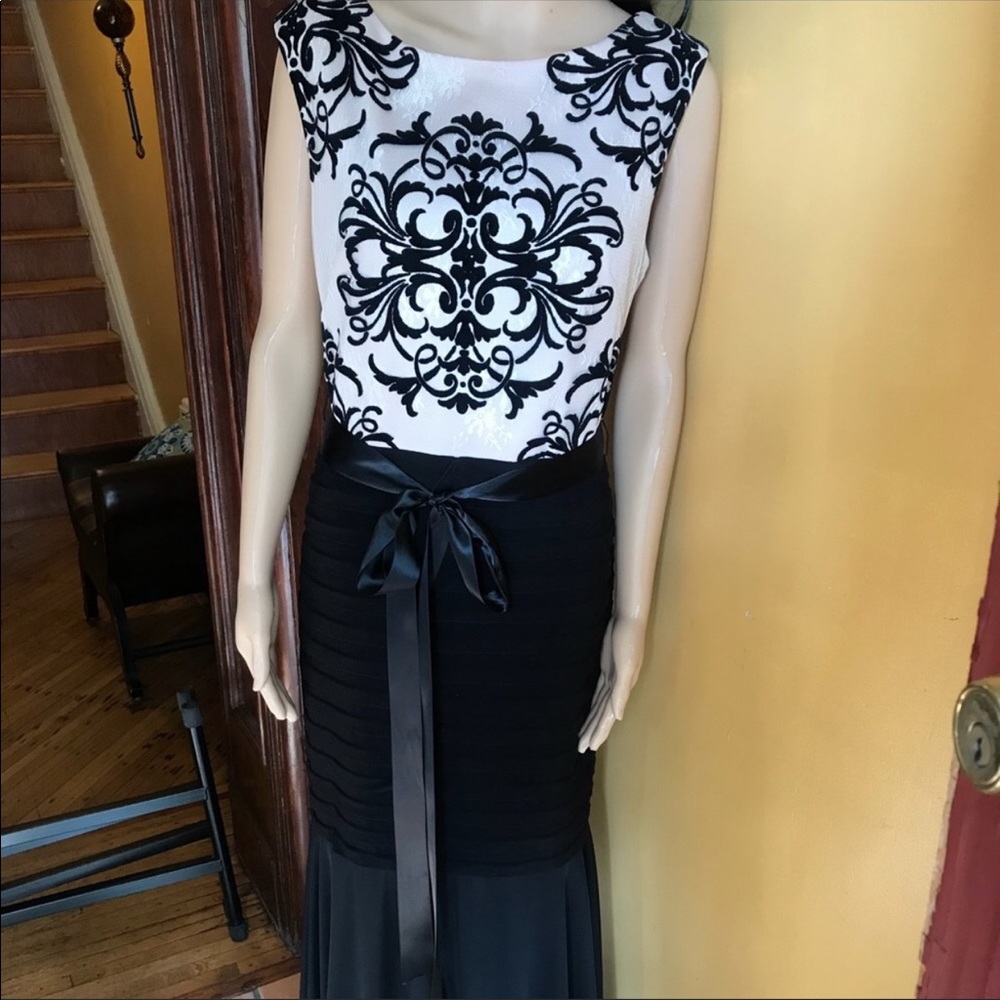 Gown/Dress